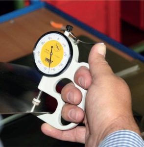 cách kiểm tra độ dày tôn lợp