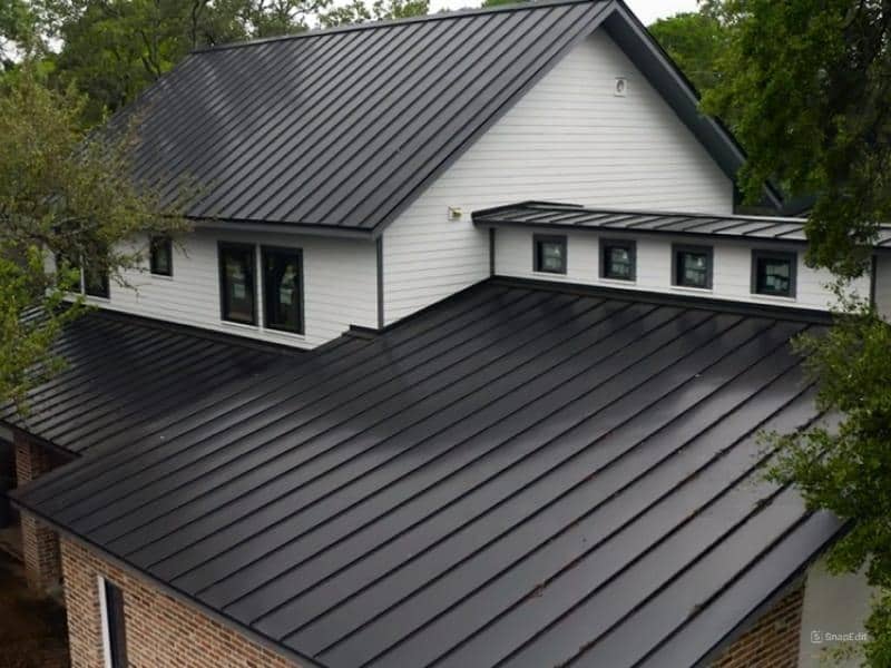 ý nghĩa phong thủy của tôn lợp mái màu đen